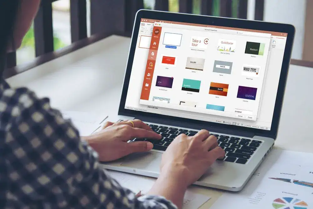 Tại sao bạn nên tham khảo mẫu slide PowerPoint đẹp trong kinh doanh?