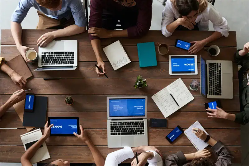 Cộng tác bất đồng bộ (Asynchronous Collaboration)
