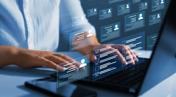 Triển khai truyền thông và thu thập dữ liệu người dùng