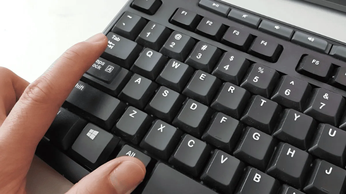 Phím tắt Alt + Tab để tìm và đóng cửa sổ ẩn